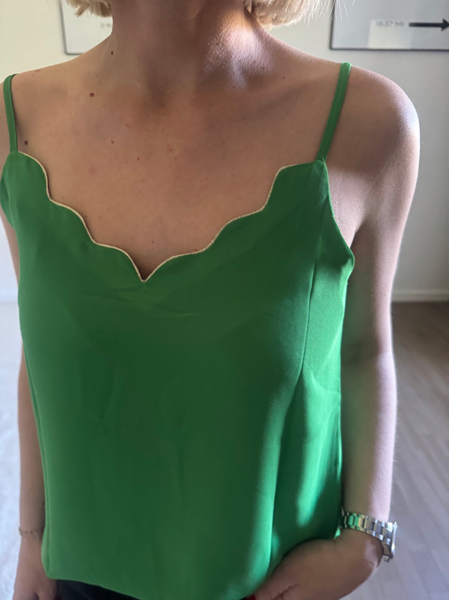 Top - Amanda