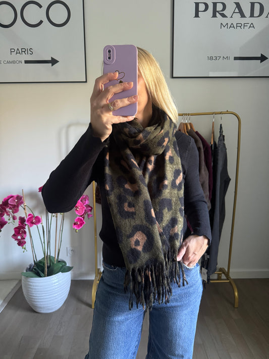 Echarpe Mila - Motif léopard Kaki